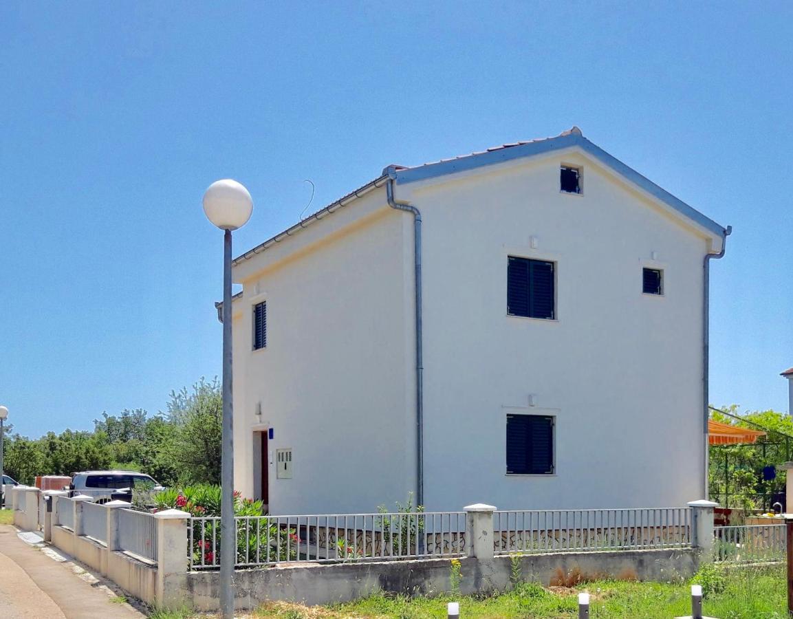 Apartment Pepa Starigrad Paklenica Luaran gambar
