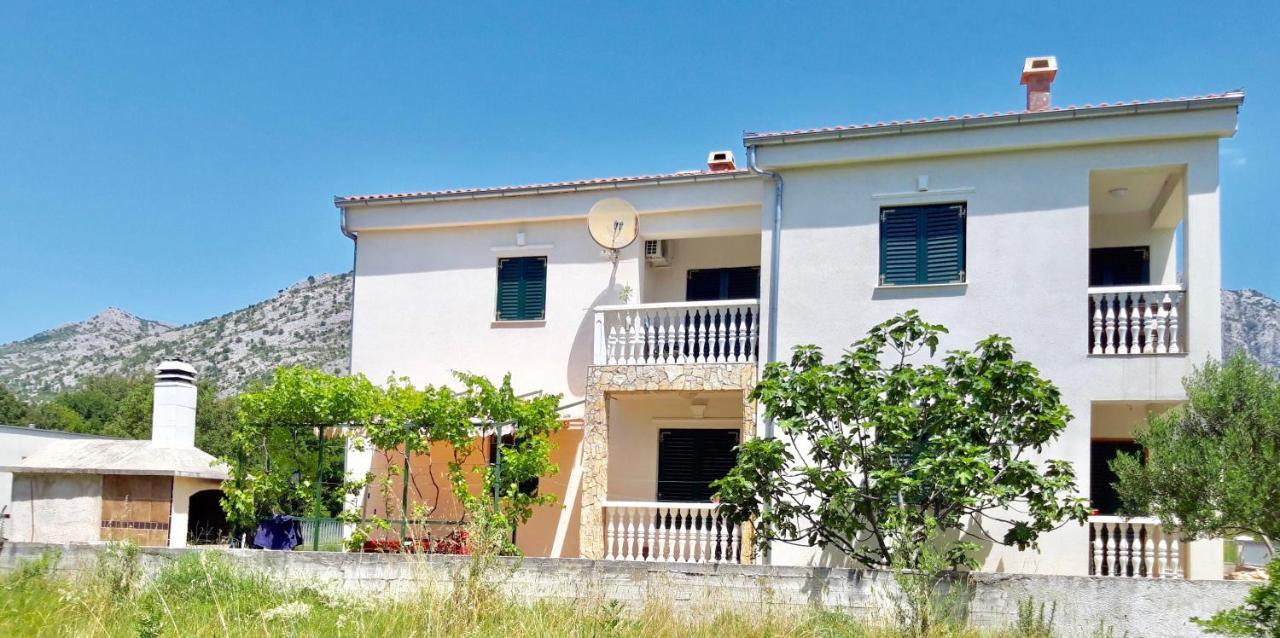 Apartment Pepa Starigrad Paklenica Luaran gambar